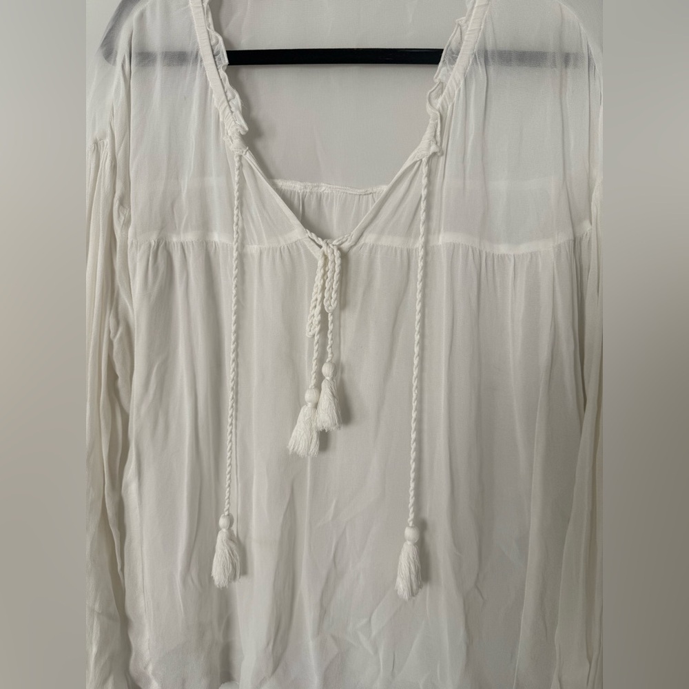 Vintage Sheer Flowy Boho Euro-Summer Peasant Top With Fabric Covered Buttons - Picture 2 of 6